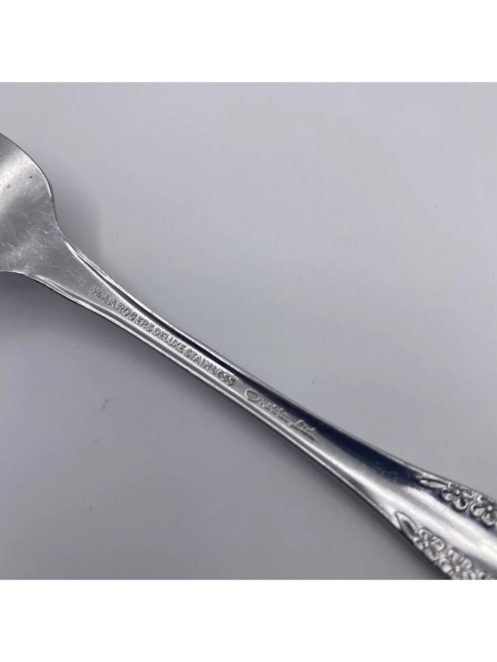 1 Dinner Fork Mansfield Amadeus Oneida Deluxe Floral WM A Rogers Stainless 7.25